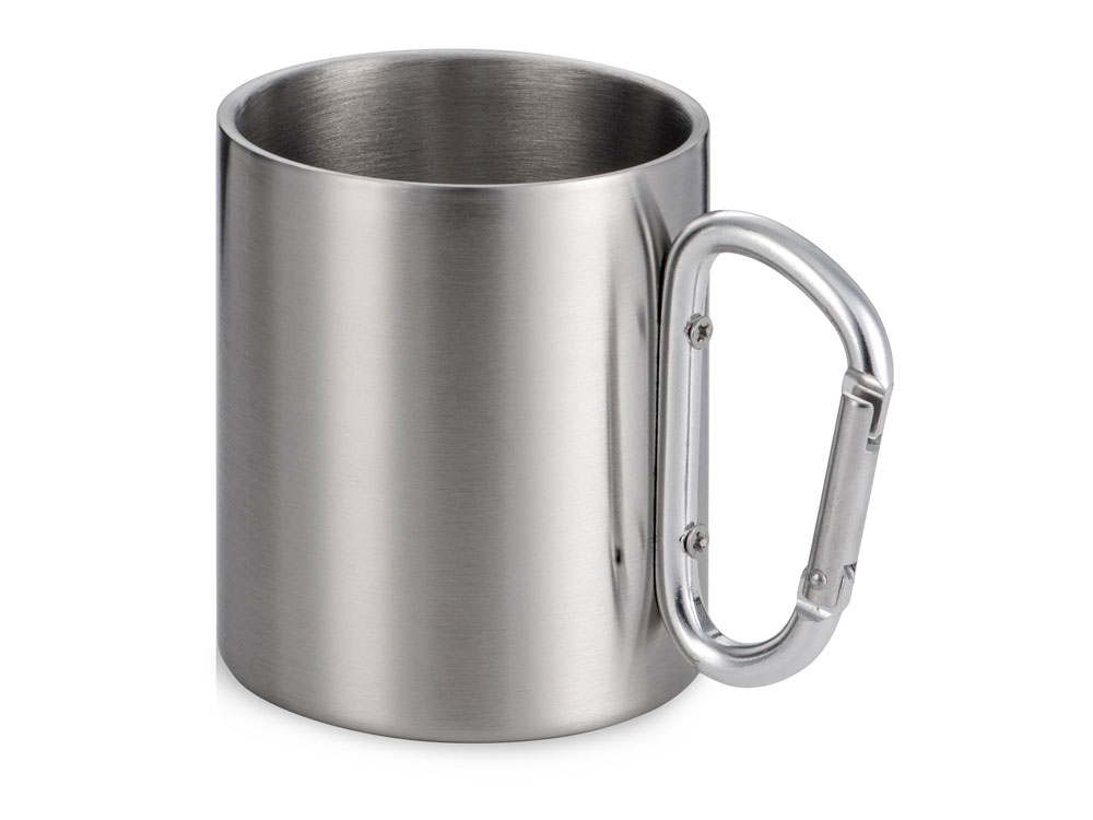 Набор туриста с термосом и кружкой в рюкзаке