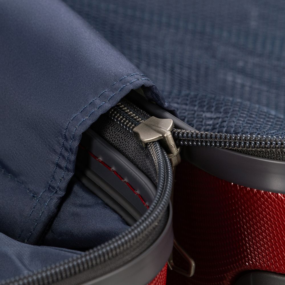 Чемодан Uno Zip Special M