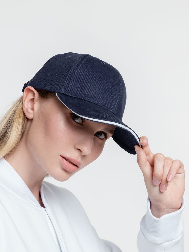 Бейсболка Generic