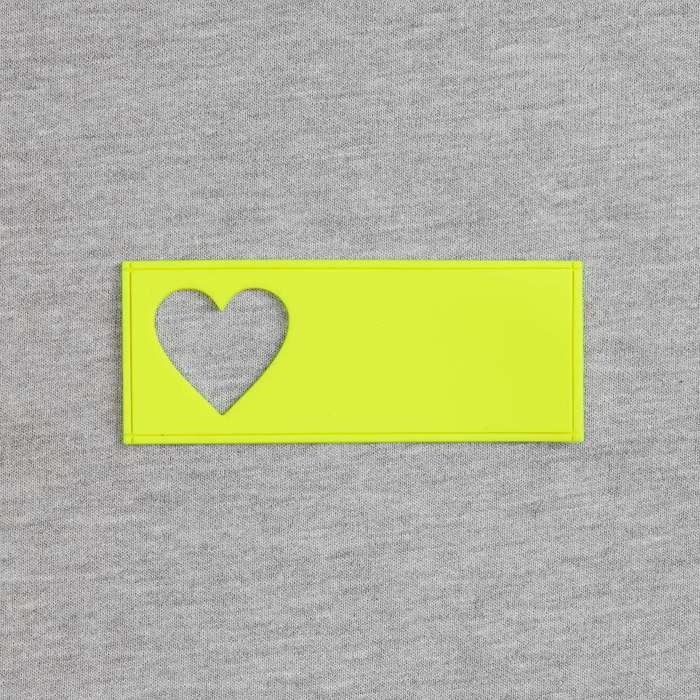 Лейбл из ПВХ с вырубкой «Сердце»