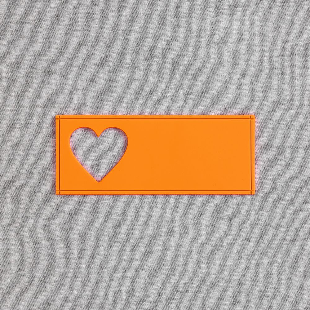 Лейбл из ПВХ с вырубкой «Сердце»