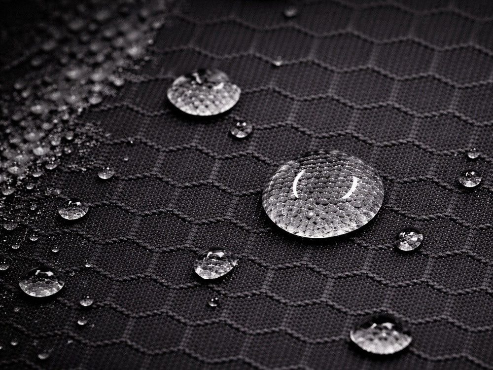 Сумка-слинг Nomad на одно плечо из водостойкого переработанного пластика